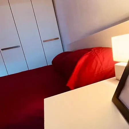 Rosso Nebbiolo Apartment